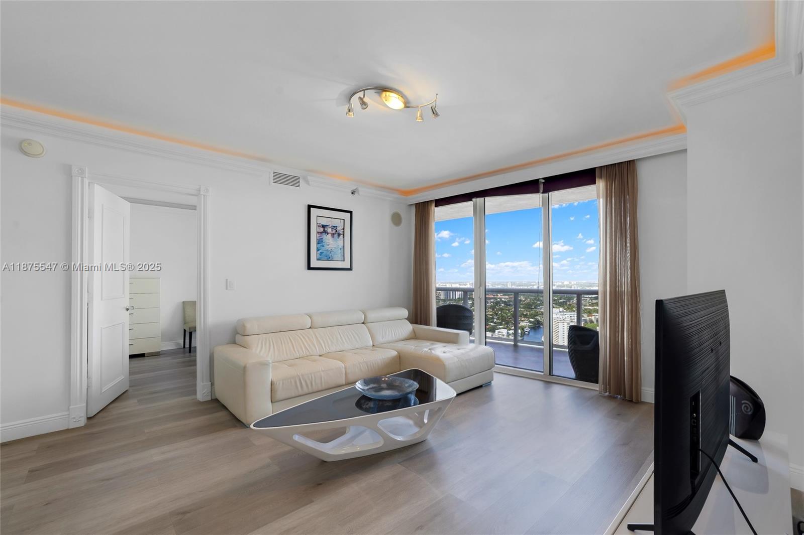 3607 3 / 3 1571 sq. ft. $ 2025-09-09 0 Photo