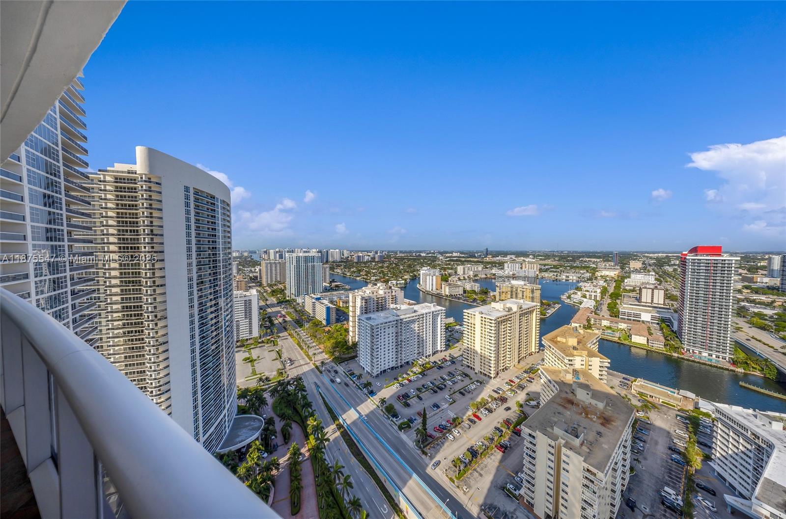 3607 3 / 3 1571 sq. ft. $ 2025-09-09 0 Photo