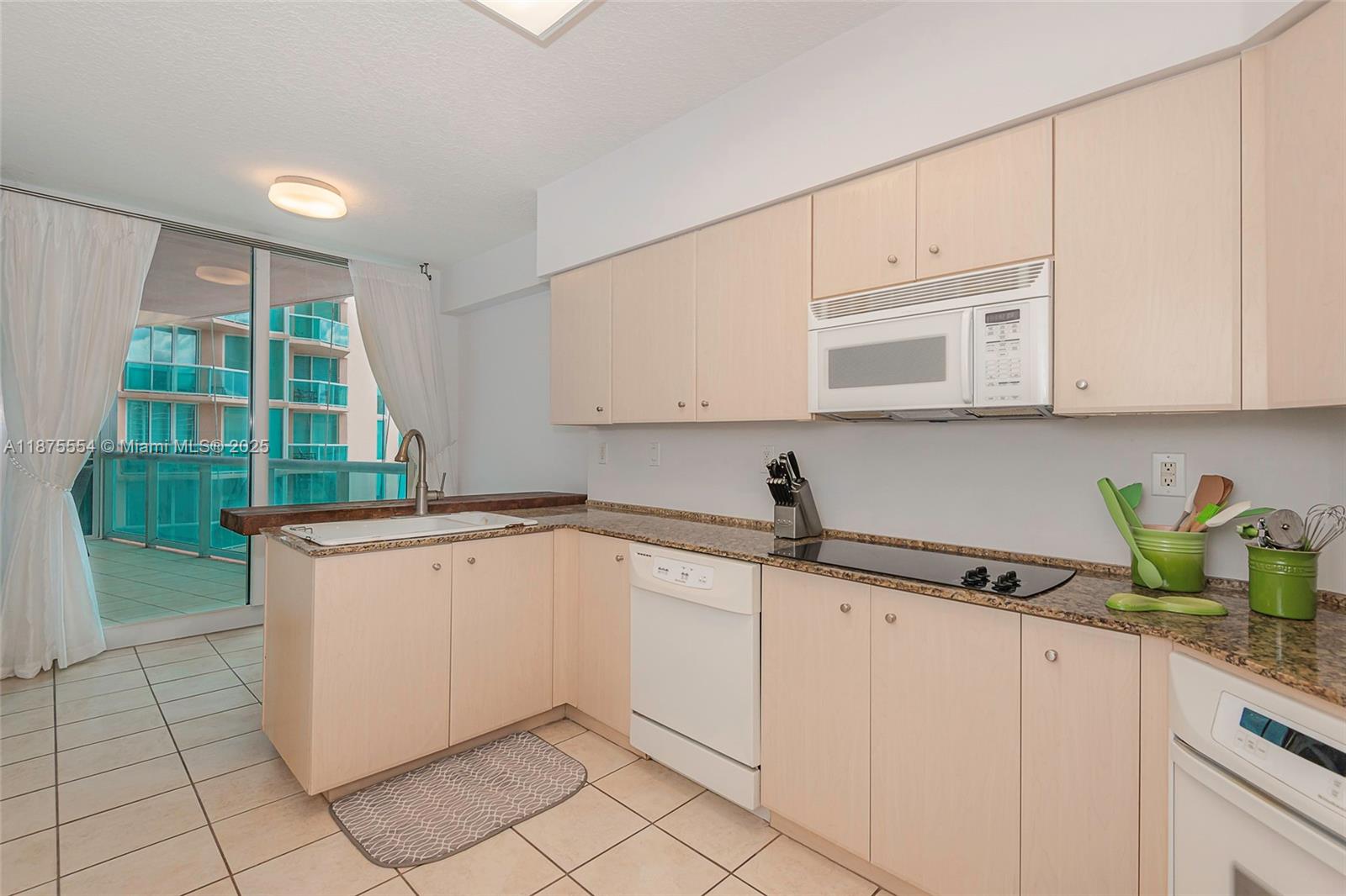 Photo of 3370 Hidden Bay Dr  #906, Aventura, Florida, 33180 - 