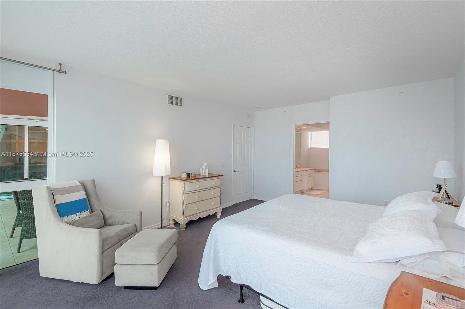 Photo of 3370 Hidden Bay Dr  #906, Aventura, Florida, 33180 - 