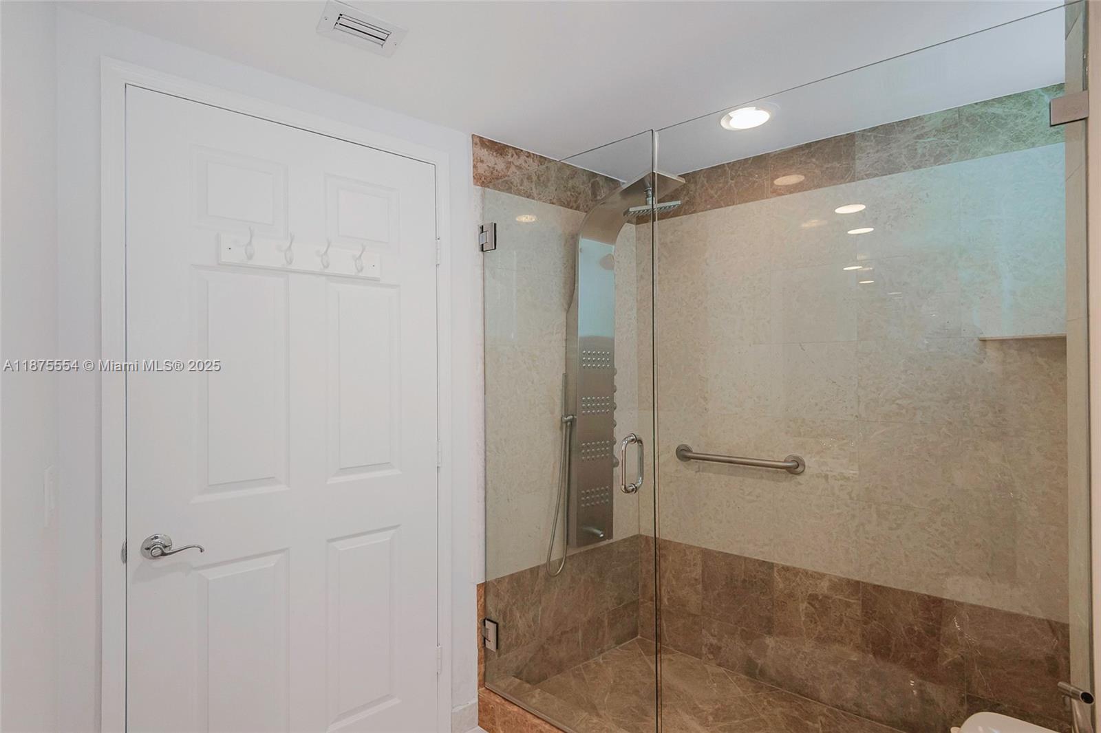 Photo of 3370 Hidden Bay Dr  #906, Aventura, Florida, 33180 - 