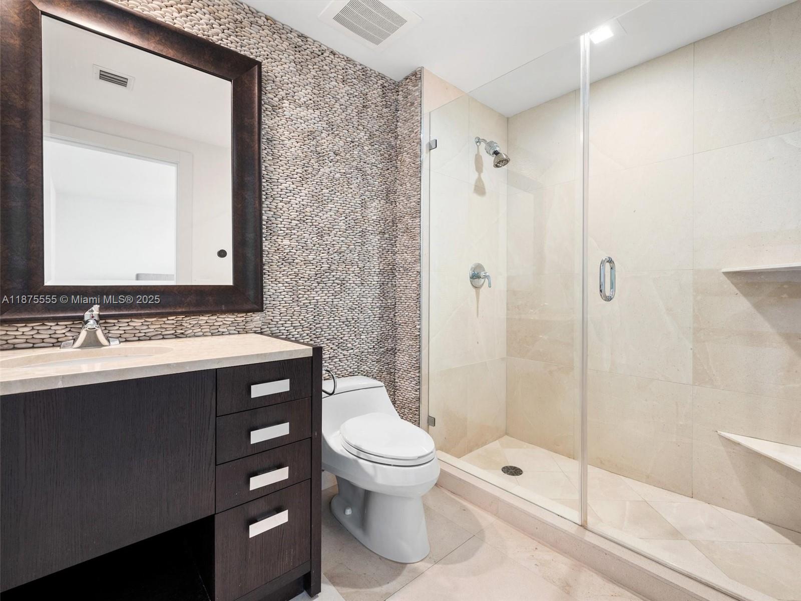 See details 1209 3 / 3 4045 sq. ft. $ 2025-09-09 0 Photo