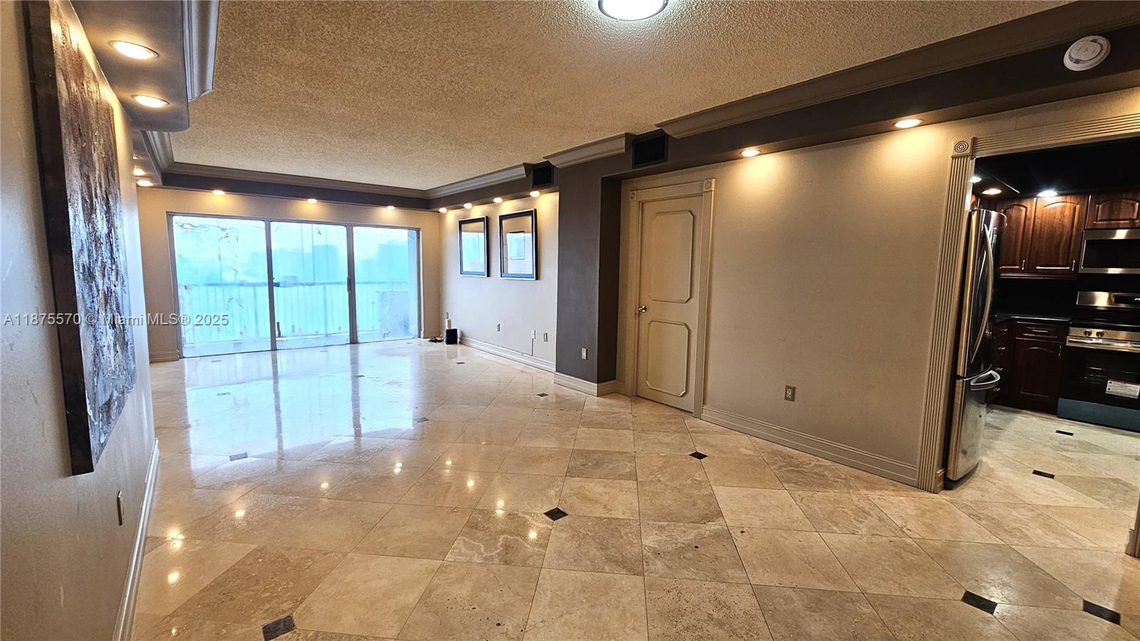 20A 1 / 2 870 sq. ft. $ 2025-09-22 0 Photo