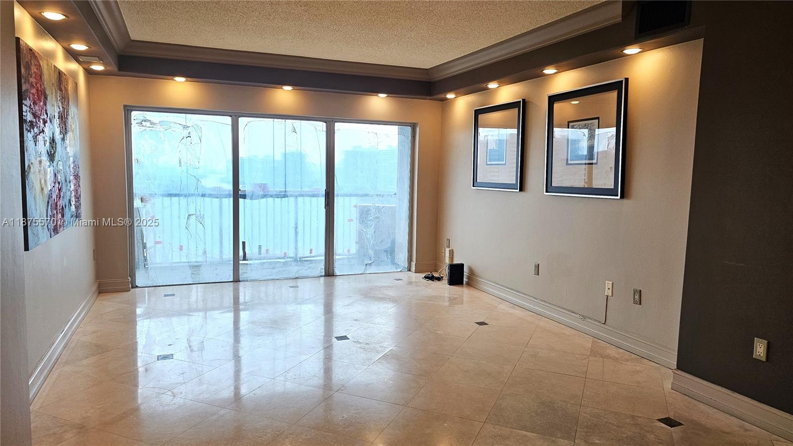 20A 1 / 2 870 sq. ft. $ 2025-09-22 0 Photo