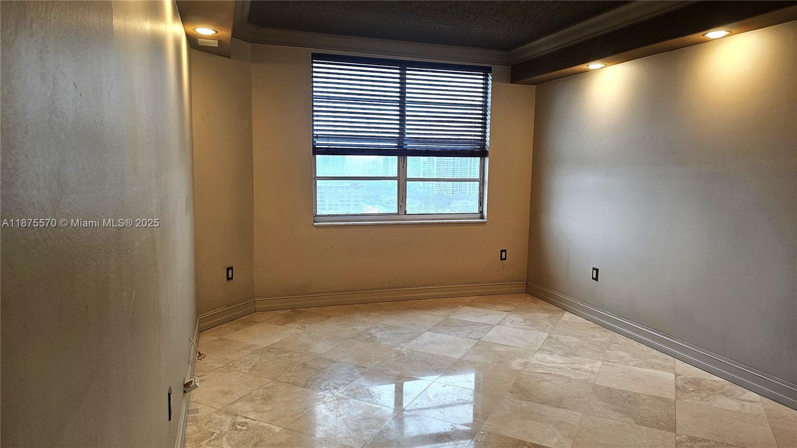 20A 1 / 2 870 sq. ft. $ 2025-09-22 0 Photo