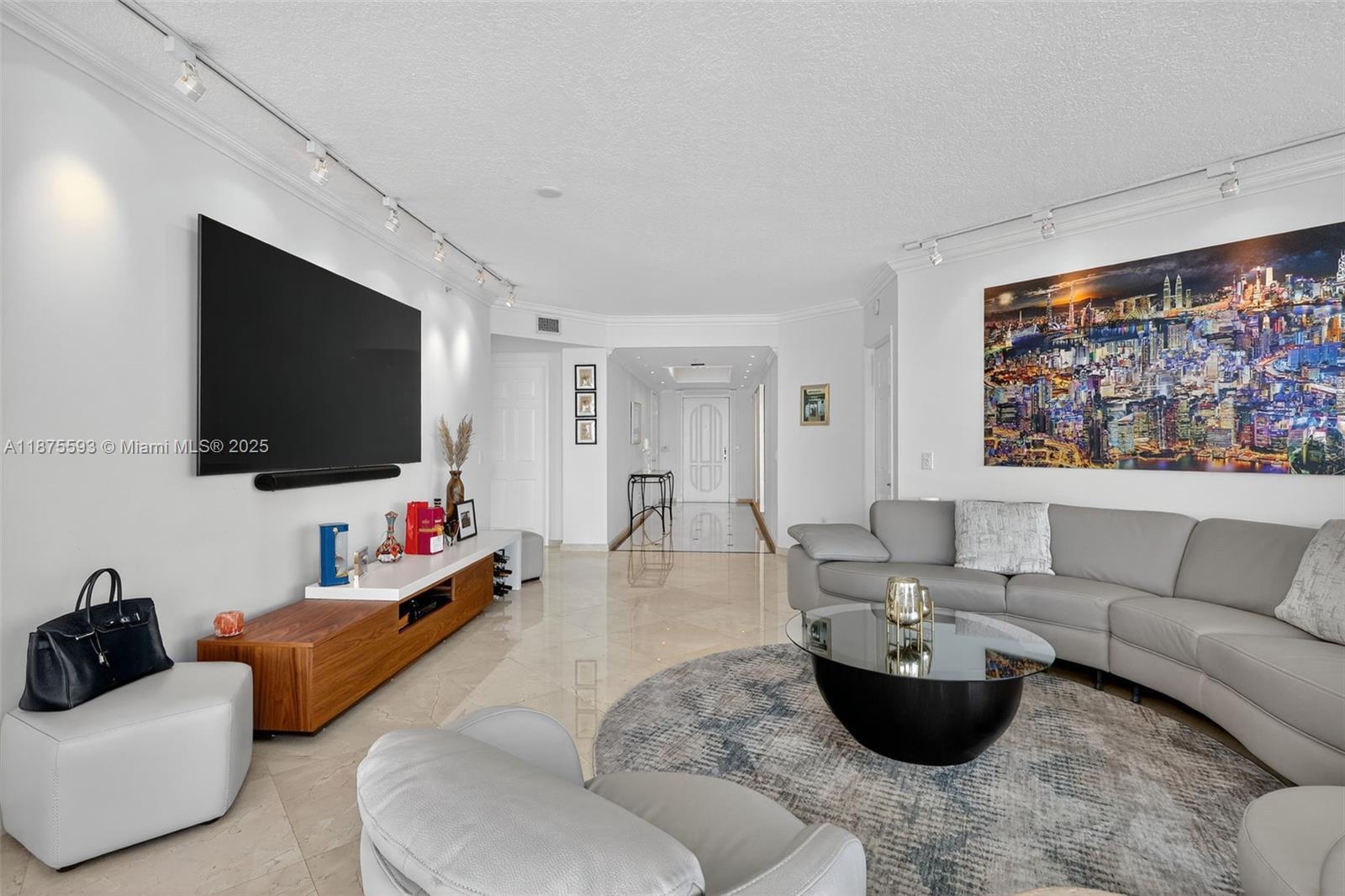 Photo of 3370 Hidden Bay Dr  #1808, Aventura, Florida, 33180 - 