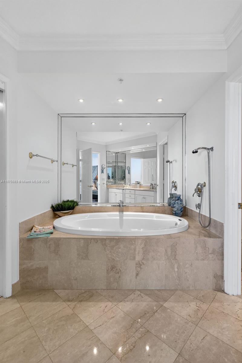 Photo of 3370 Hidden Bay Dr  #1808, Aventura, Florida, 33180 - 