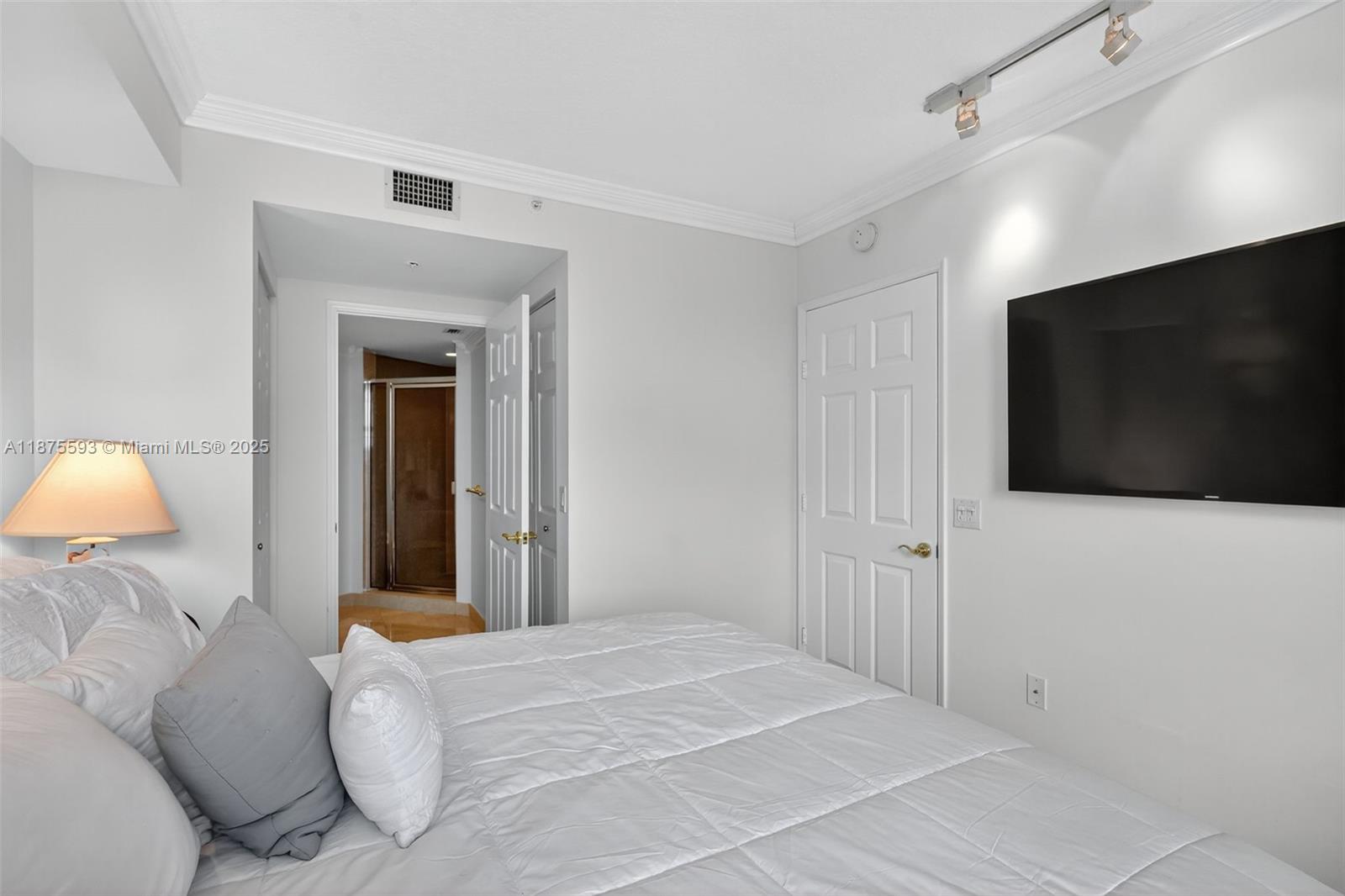 Photo of 3370 Hidden Bay Dr  #1808, Aventura, Florida, 33180 - 