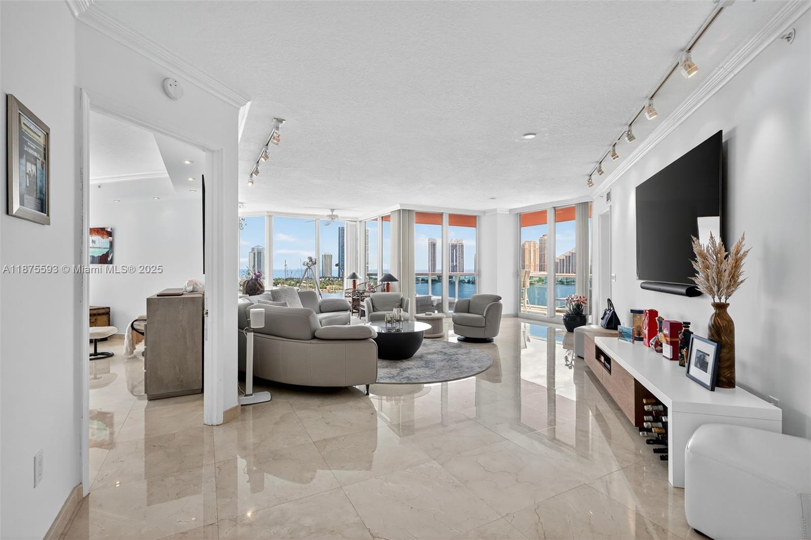 Photo of 3370 Hidden Bay Dr  #1808, Aventura, Florida, 33180 - 