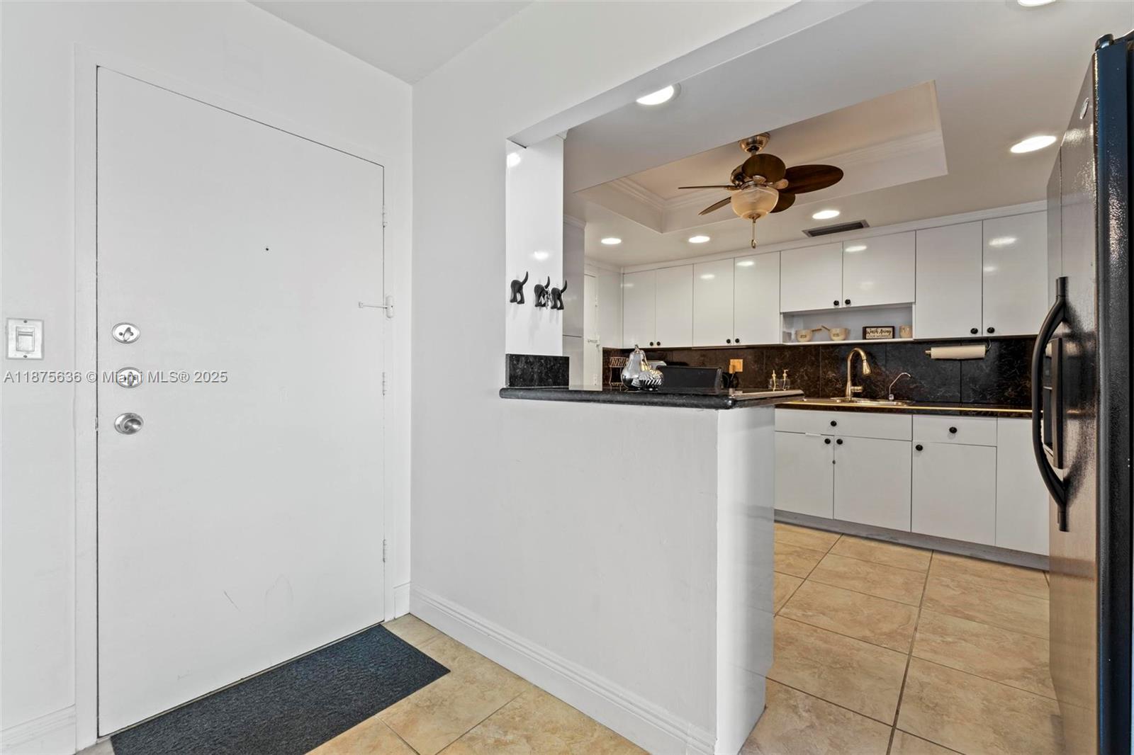 Photo of 1600 Ocean Dr  #12H, Hollywood, Florida, 33019 - 