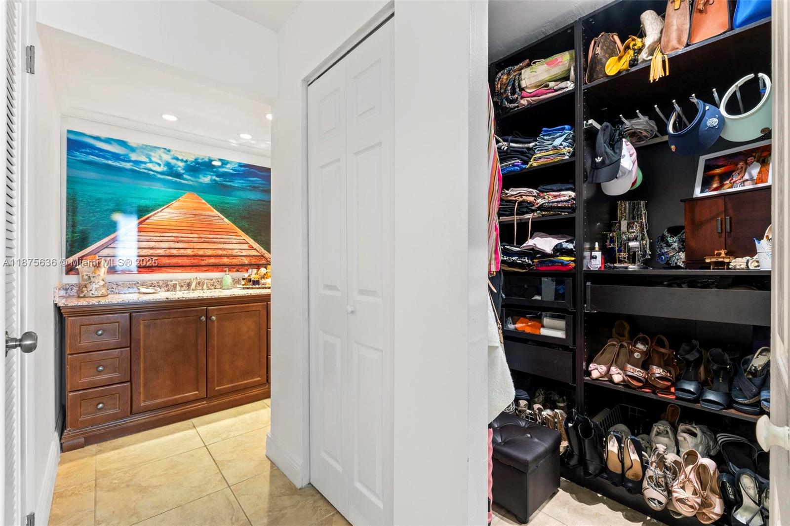 Photo of 1600 Ocean Dr  #12H, Hollywood, Florida, 33019 - 