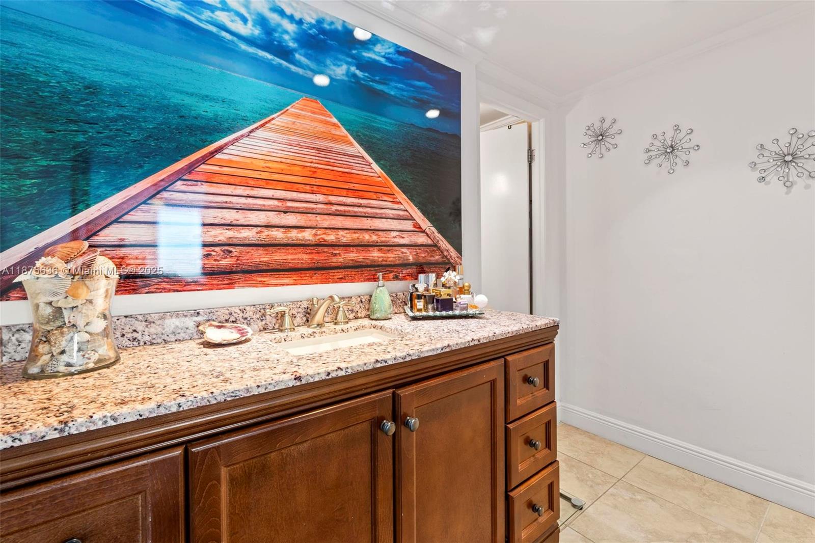 Photo of 1600 Ocean Dr  #12H, Hollywood, Florida, 33019 - 