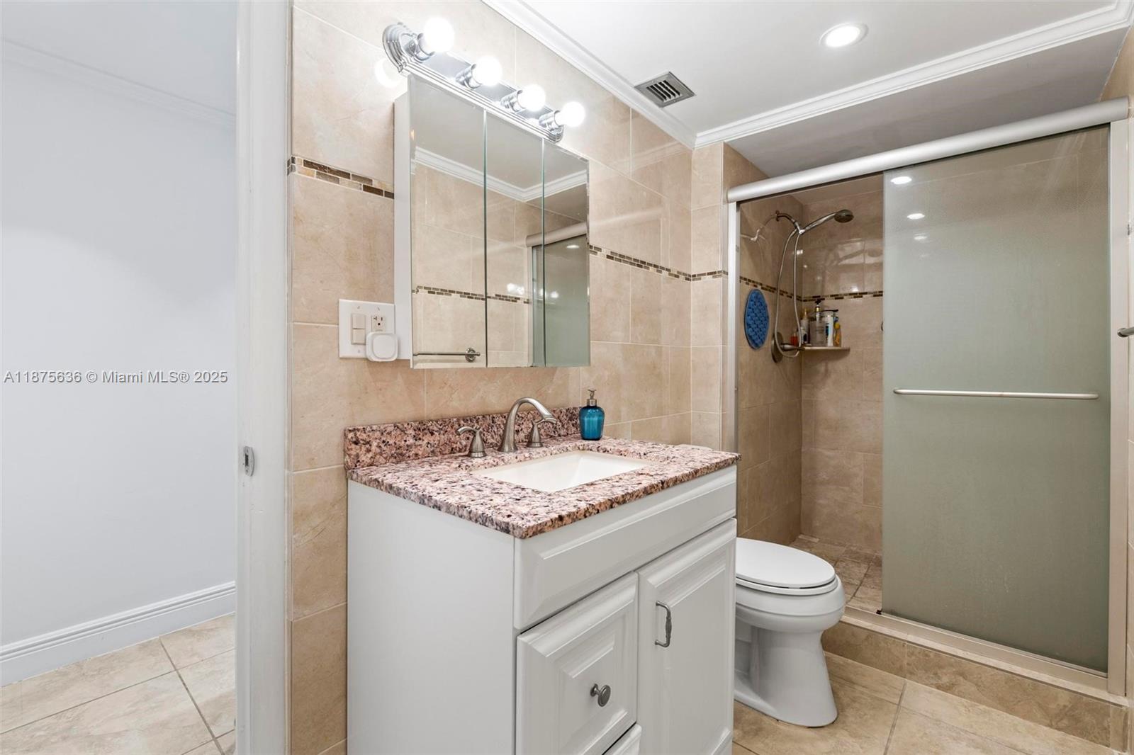 Photo of 1600 Ocean Dr  #12H, Hollywood, Florida, 33019 - 