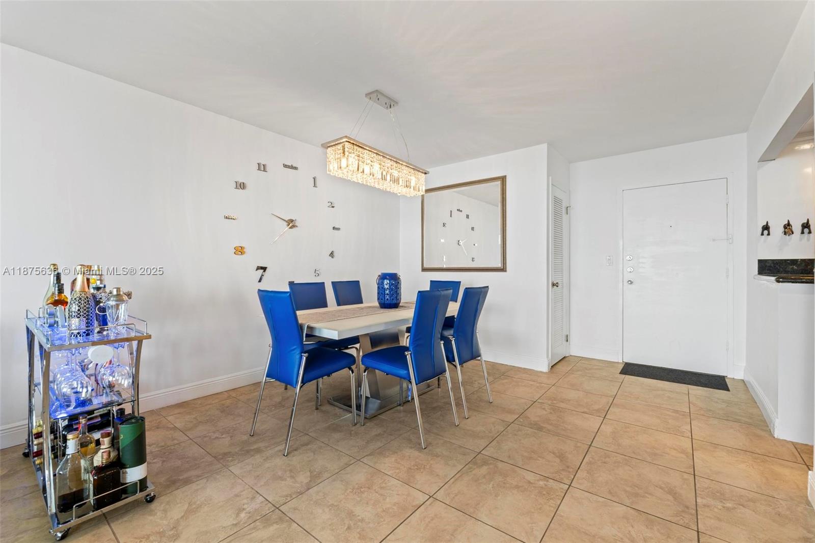 Photo of 1600 Ocean Dr  #12H, Hollywood, Florida, 33019 - 