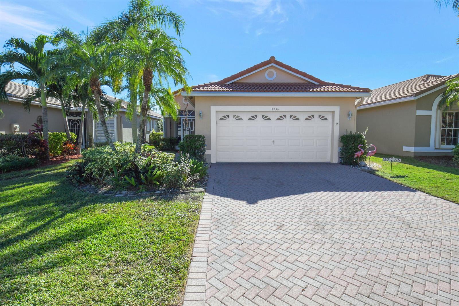 Ver detalles 7736 2 / 2 1705 sq. ft. $ 2025-12-31 0 foto