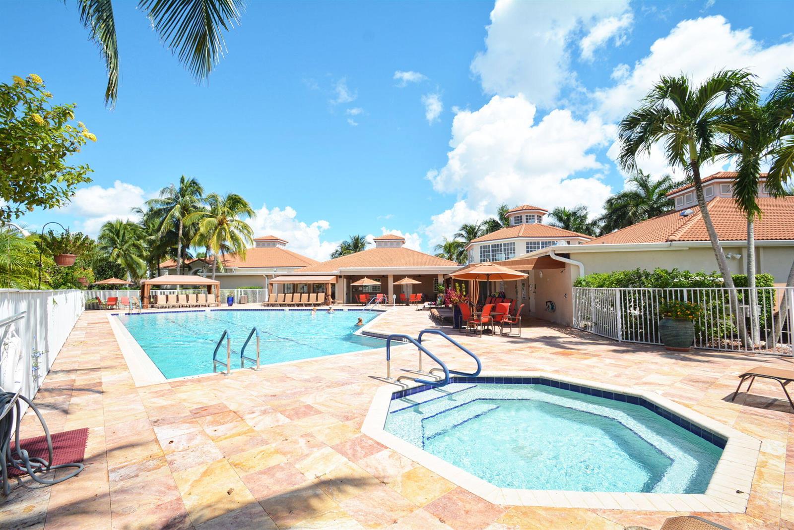 Ver detalles 7736 2 / 2 1705 sq. ft. $ 2025-12-31 0 foto
