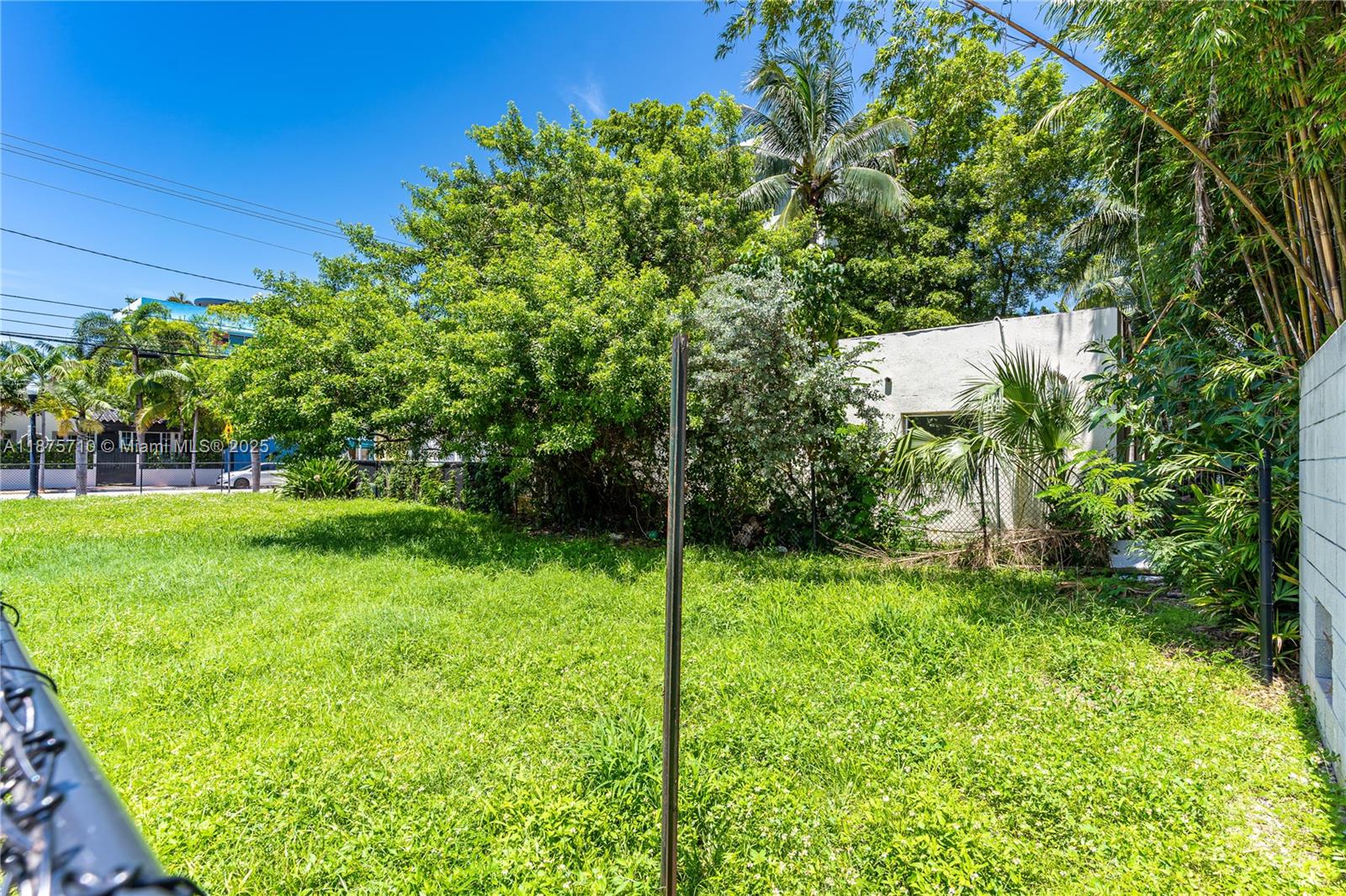 See details / sq. ft. $ 2025-09-09 0 Photo