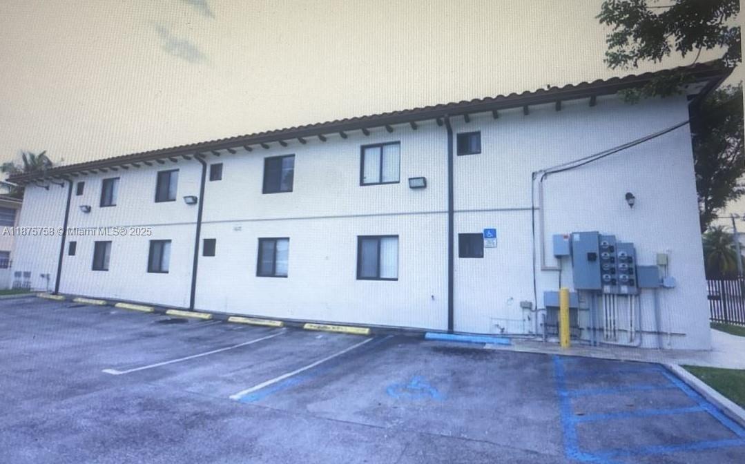 See details / sq. ft. $ 2025-09-10 0 Photo