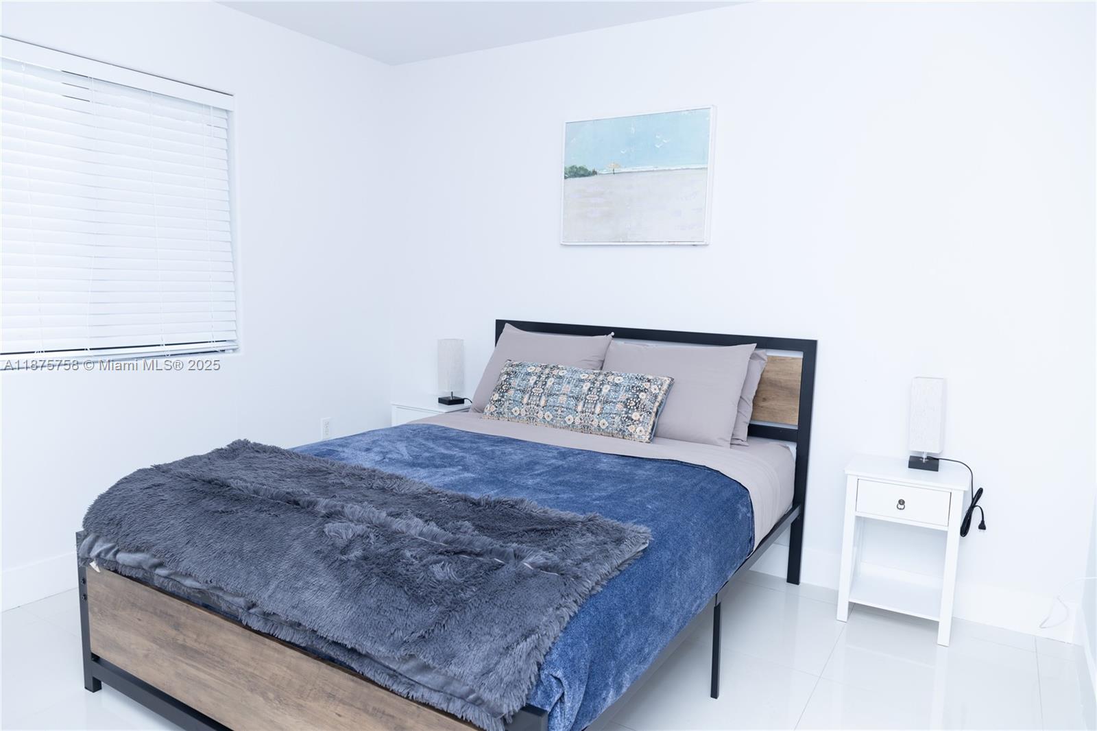   /   sq. ft. $ 2025-09-10 0 Photo