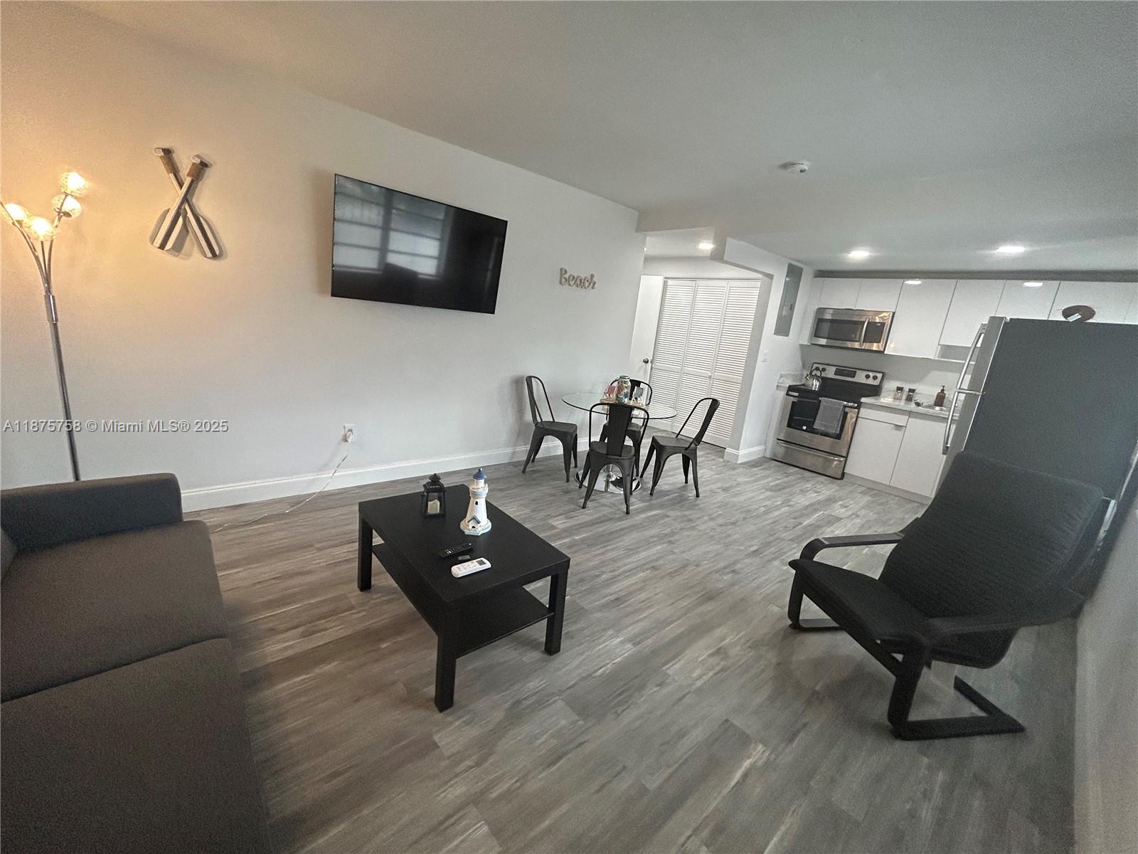   /   sq. ft. $ 2025-09-10 0 Photo
