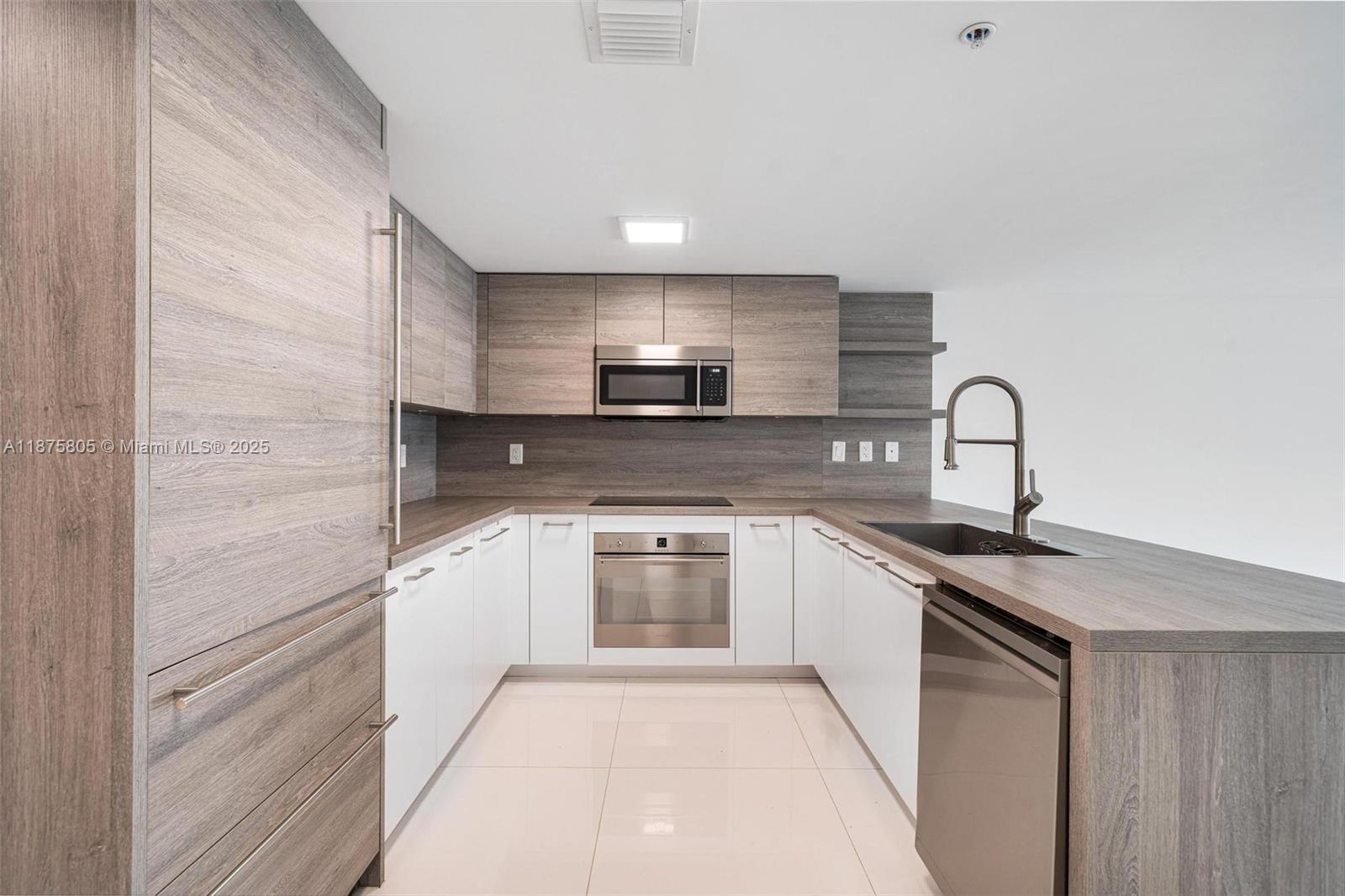 Photo of 400 Sunny Isles Blvd  #1707, Sunny Isles Beach, Florida, 33160 - 