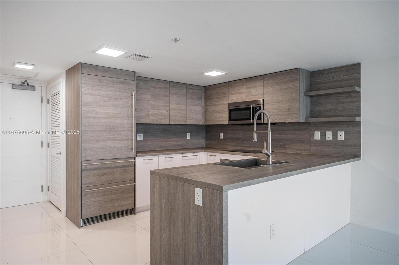 Photo of 400 Sunny Isles Blvd  #1707, Sunny Isles Beach, Florida, 33160 - 