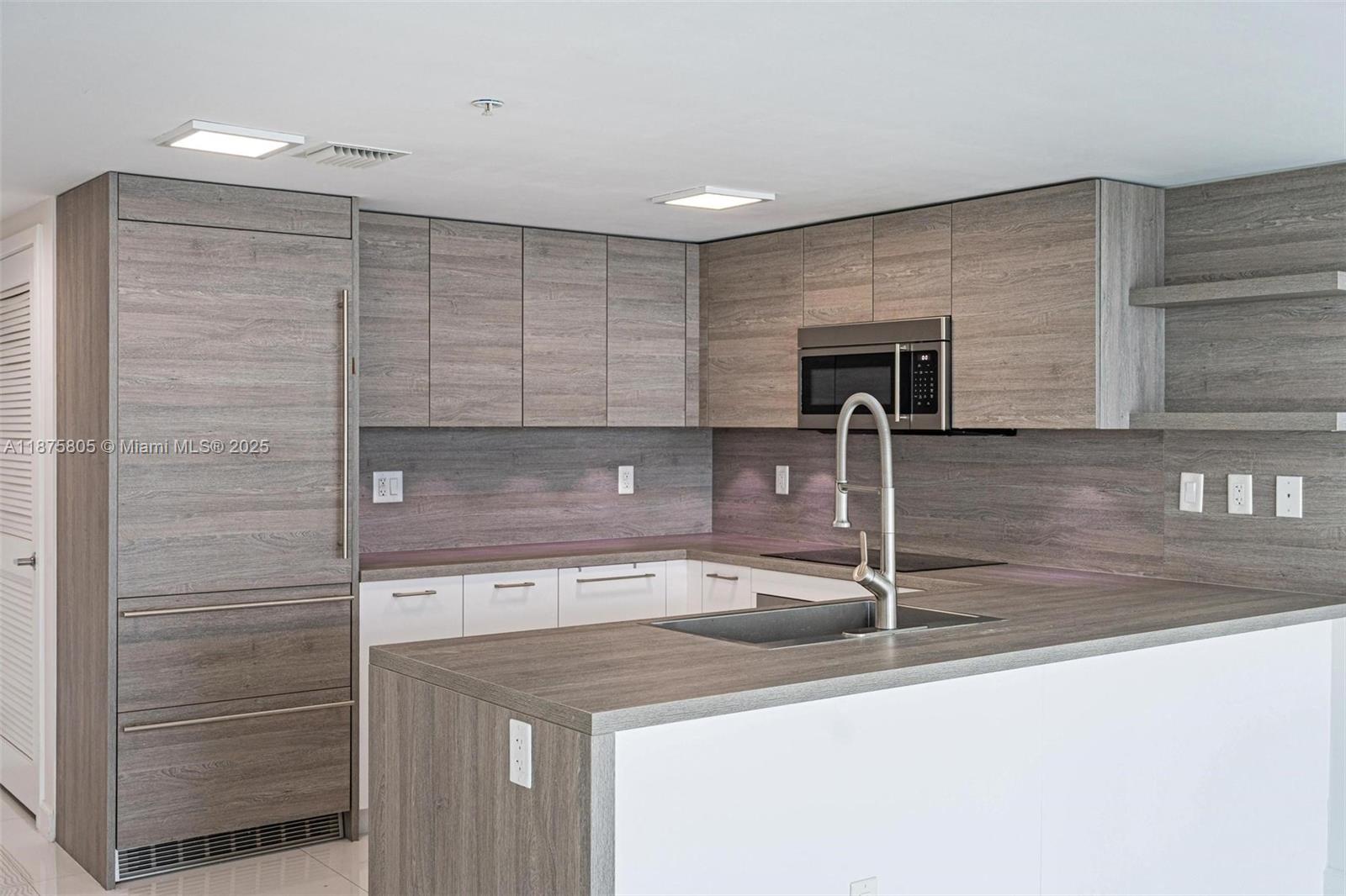 Photo of 400 Sunny Isles Blvd  #1707, Sunny Isles Beach, Florida, 33160 - Master Walking Closet