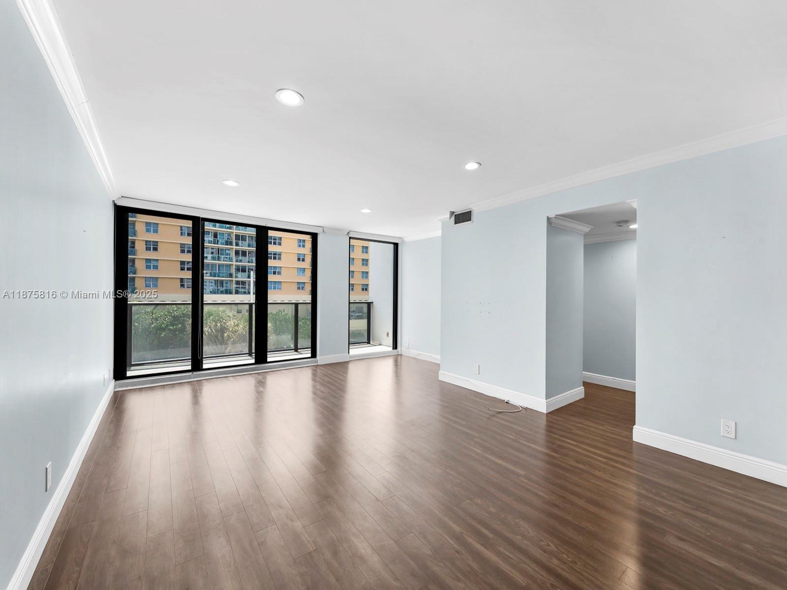 Photo of 2301 Ocean Dr  #307, Hollywood, Florida, 33019 -