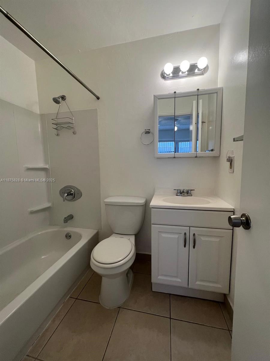   /  1560 sq. ft. $ 2025-09-10 0 Photo