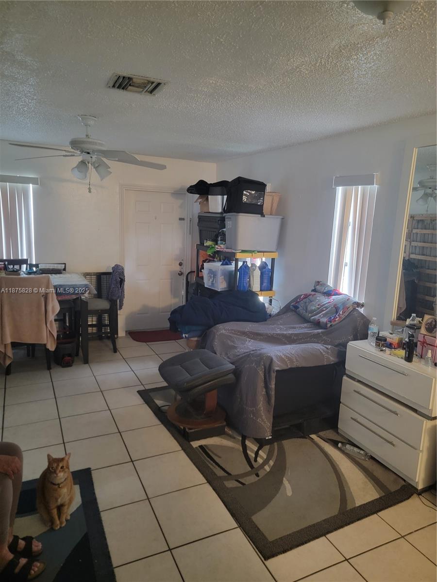   /  1560 sq. ft. $ 2025-09-10 0 Photo
