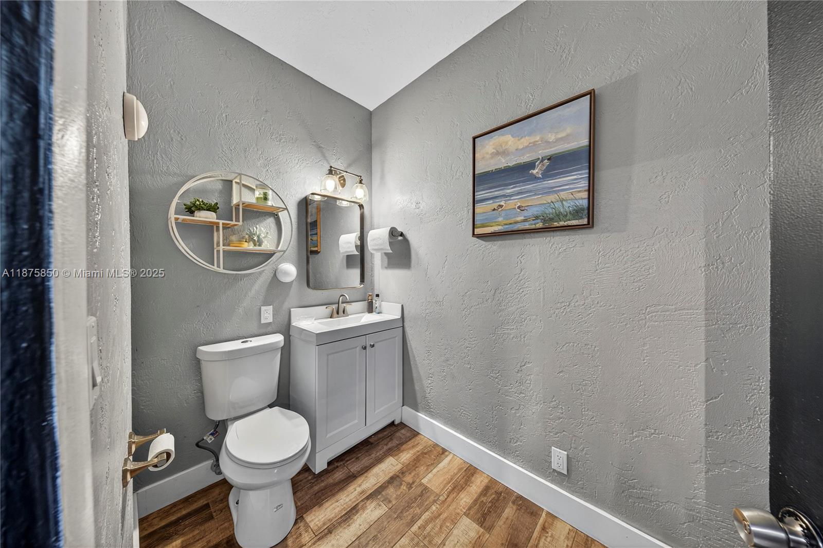   /   sq. ft. $ 2025-09-10 0 Photo