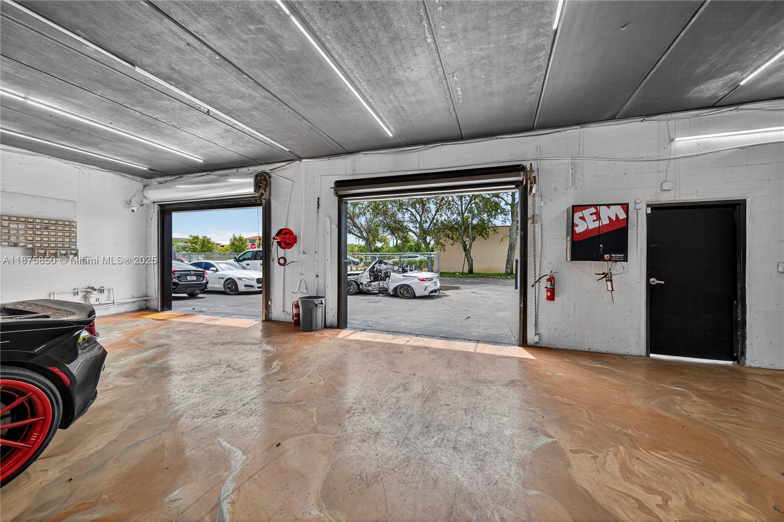   /   sq. ft. $ 2025-09-10 0 Photo