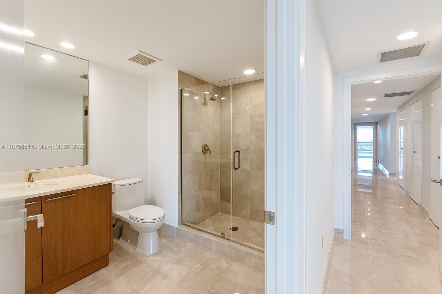 Photo of 3301 183rd St #PH9, Aventura, Florida, 33160 - Bedroom 3 Entrance & Bath
