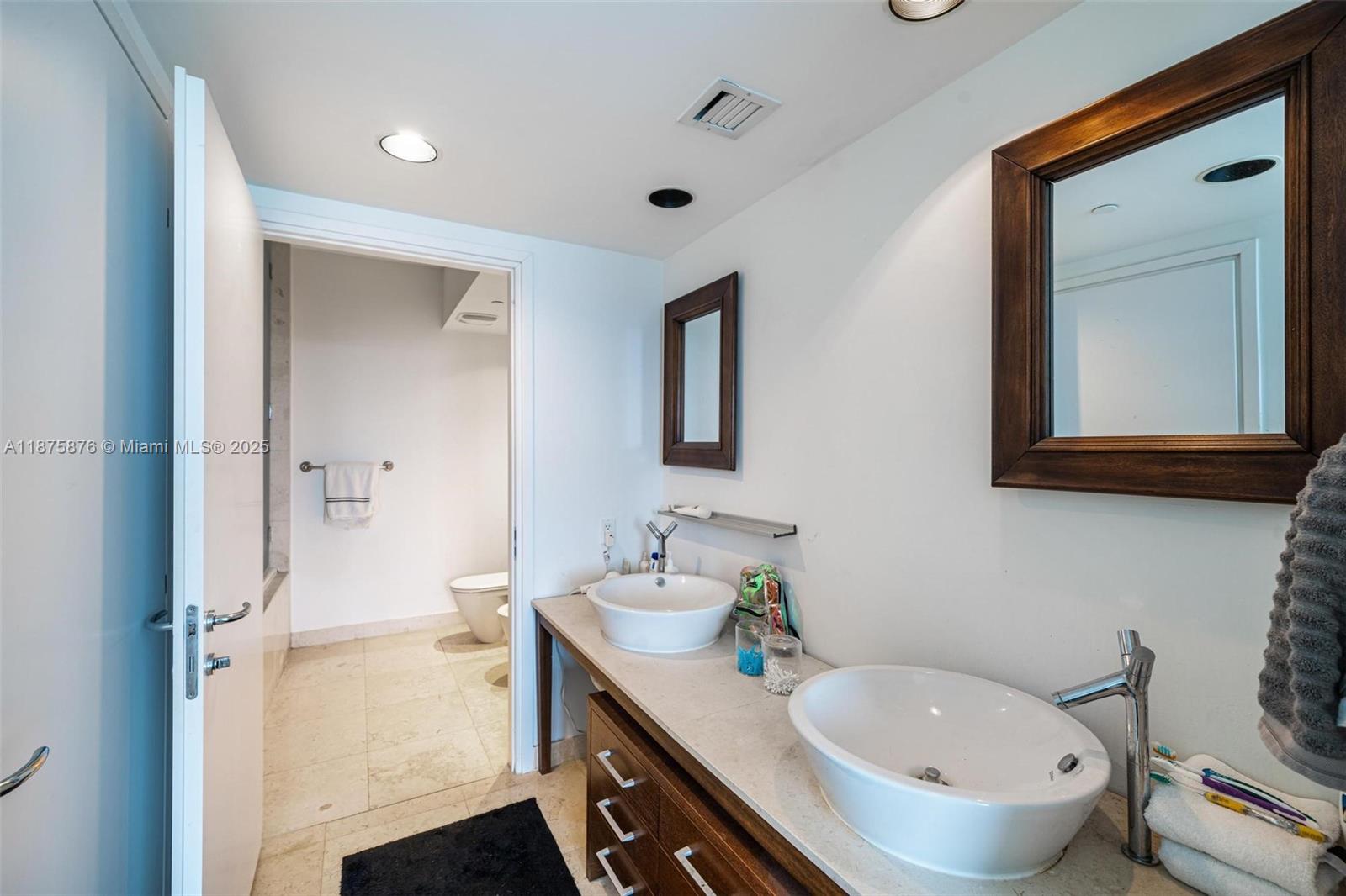 Photo of 450 Alton Rd  #808, Miami Beach, Florida, 33139 - 