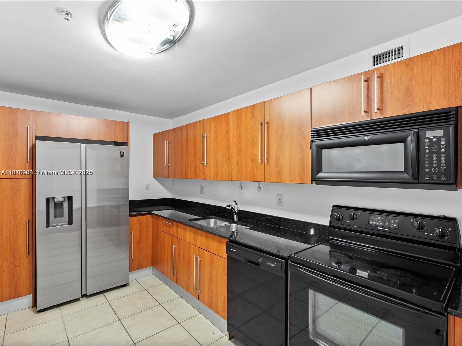 Photo of 3000 Ocean Dr #206, Hollywood, Florida, 33019 -