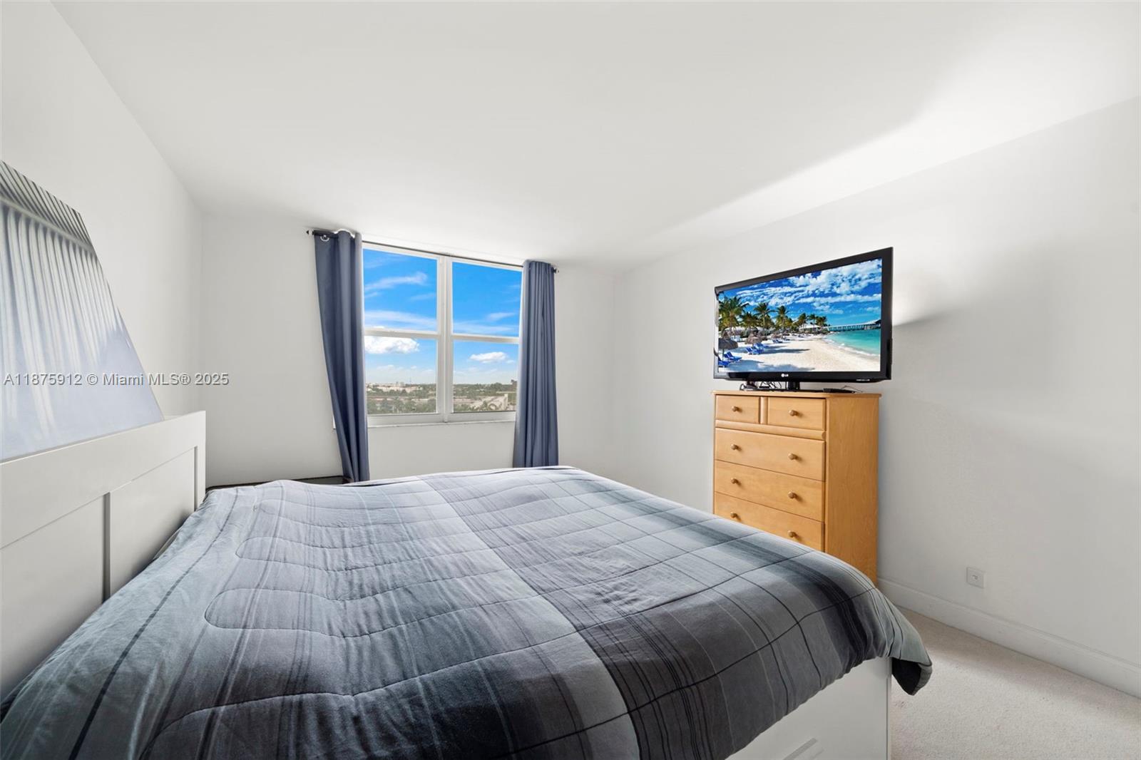 Photo of 437 Golden Isles Dr  #8C, Hallandale Beach, Florida, 33009 - 