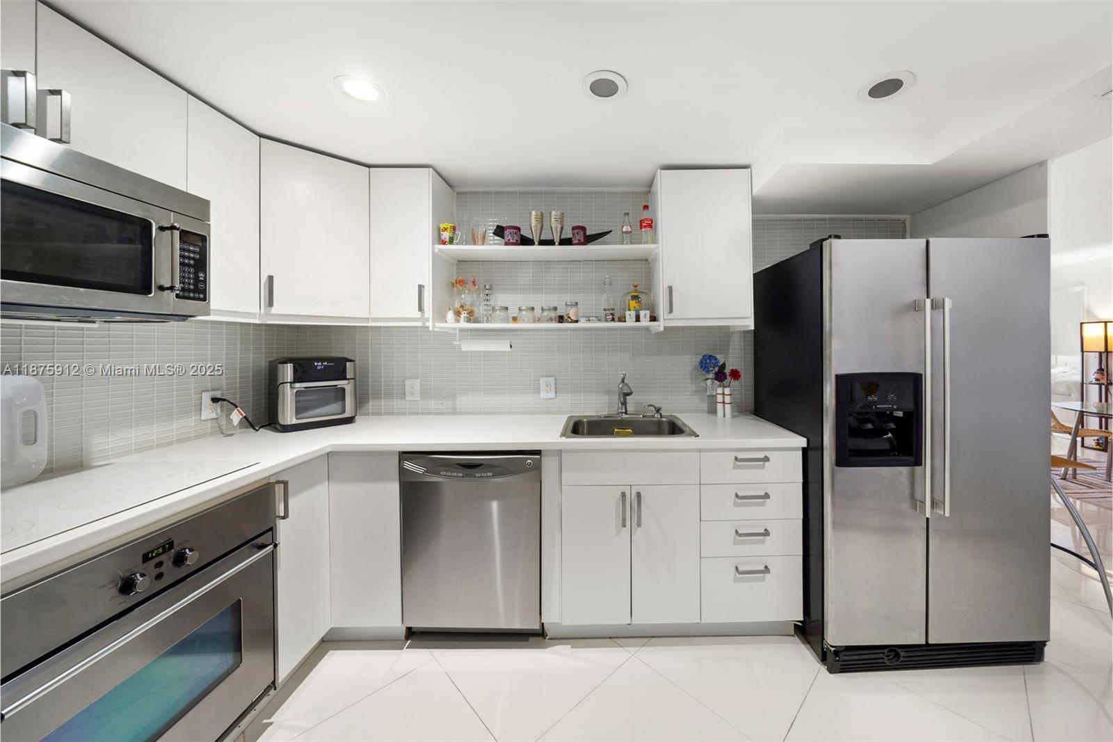 Photo of 437 Golden Isles Dr  #8C, Hallandale Beach, Florida, 33009 - 
