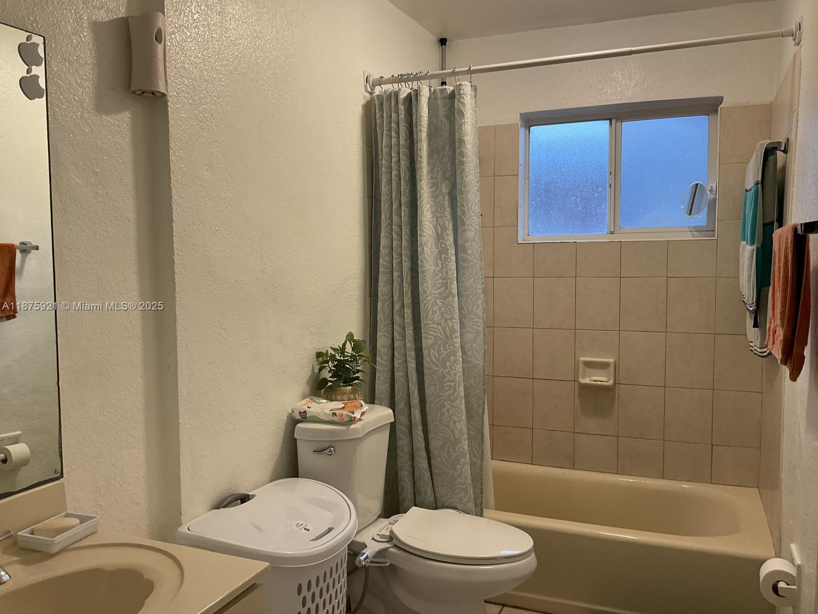   /  2926 sq. ft. $ 2025-09-10 0 Photo