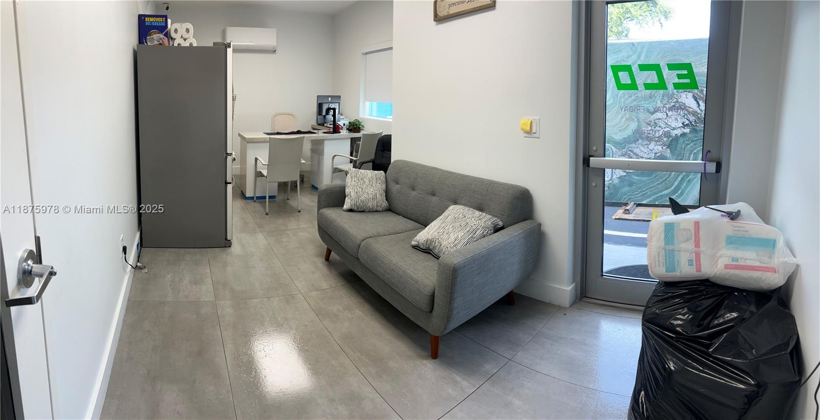   /   sq. ft. $ 2025-09-10 0 Photo