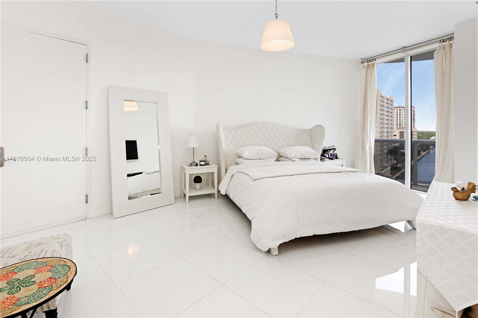 Ver detalles 705 2 / 2 1435 sq. ft. $ 2025-09-10 0 foto