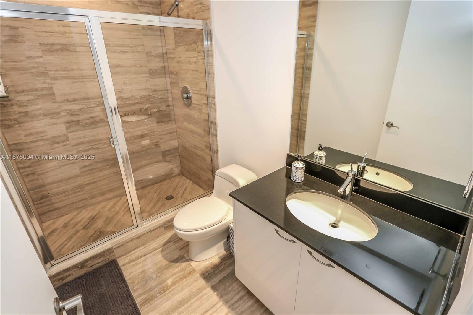 Ver detalles 705 2 / 2 1435 sq. ft. $ 2025-09-10 0 foto