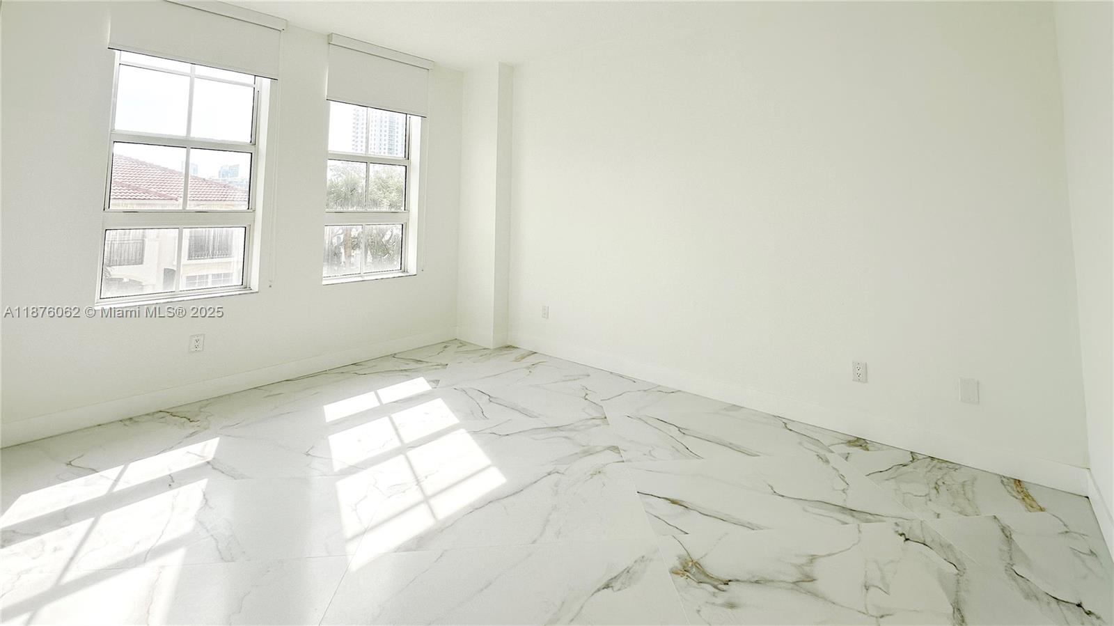 Photo of 3001 185th St  #317, Aventura, Florida, 33180 - 