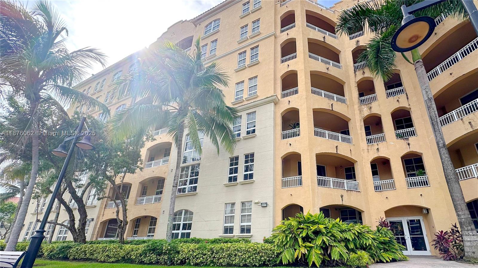 Photo of 3001 185th St  #317, Aventura, Florida, 33180 - 