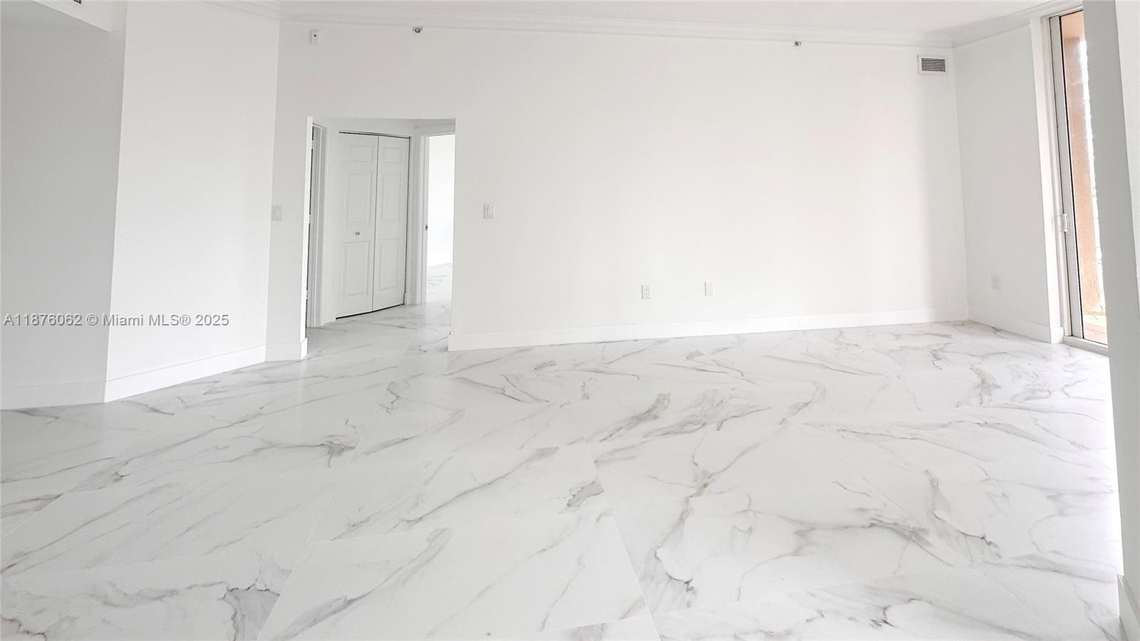 Photo of 3001 185th St  #317, Aventura, Florida, 33180 - 