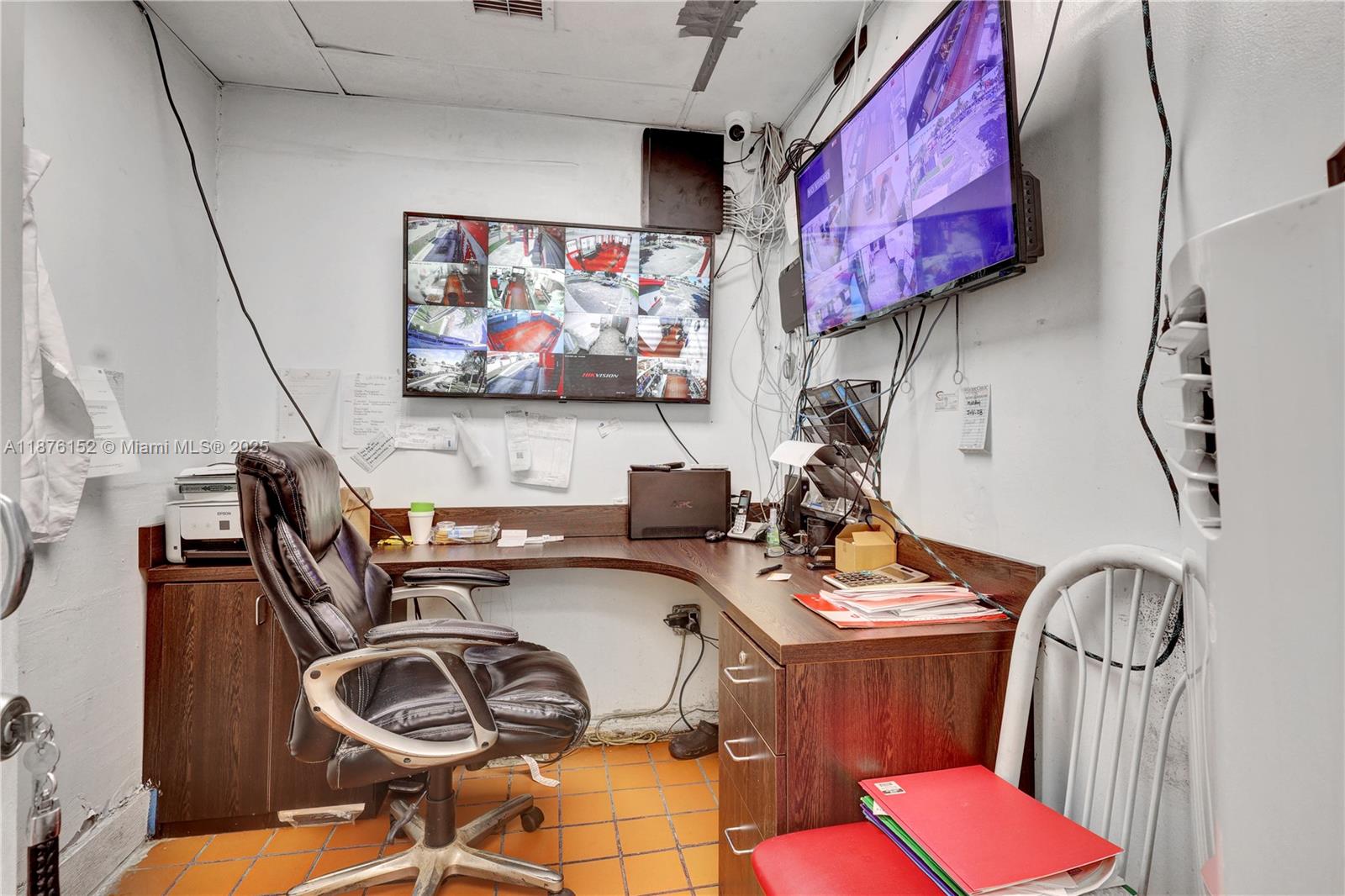   /   sq. ft. $ 2025-09-10 0 Photo