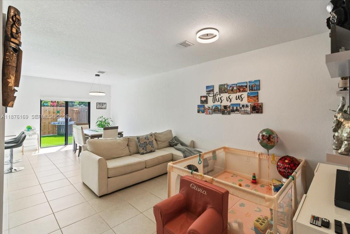 13378 3 / 3 1820 sq. ft. $ 2026-06-29 0 Photo