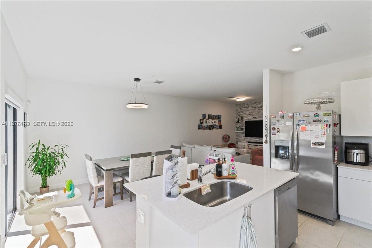 13378 3 / 3 1820 sq. ft. $ 2026-06-29 0 Photo