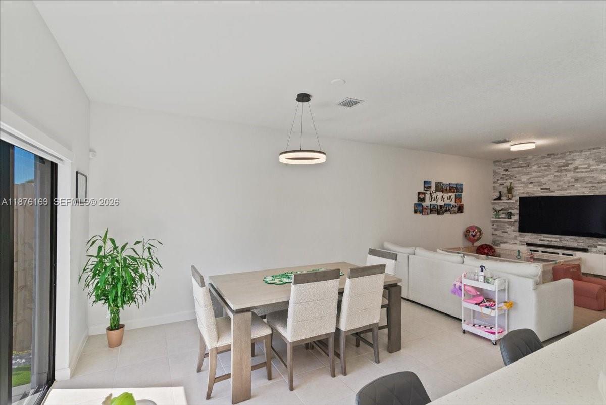 13378 3 / 3 1820 sq. ft. $ 2026-06-29 0 Photo