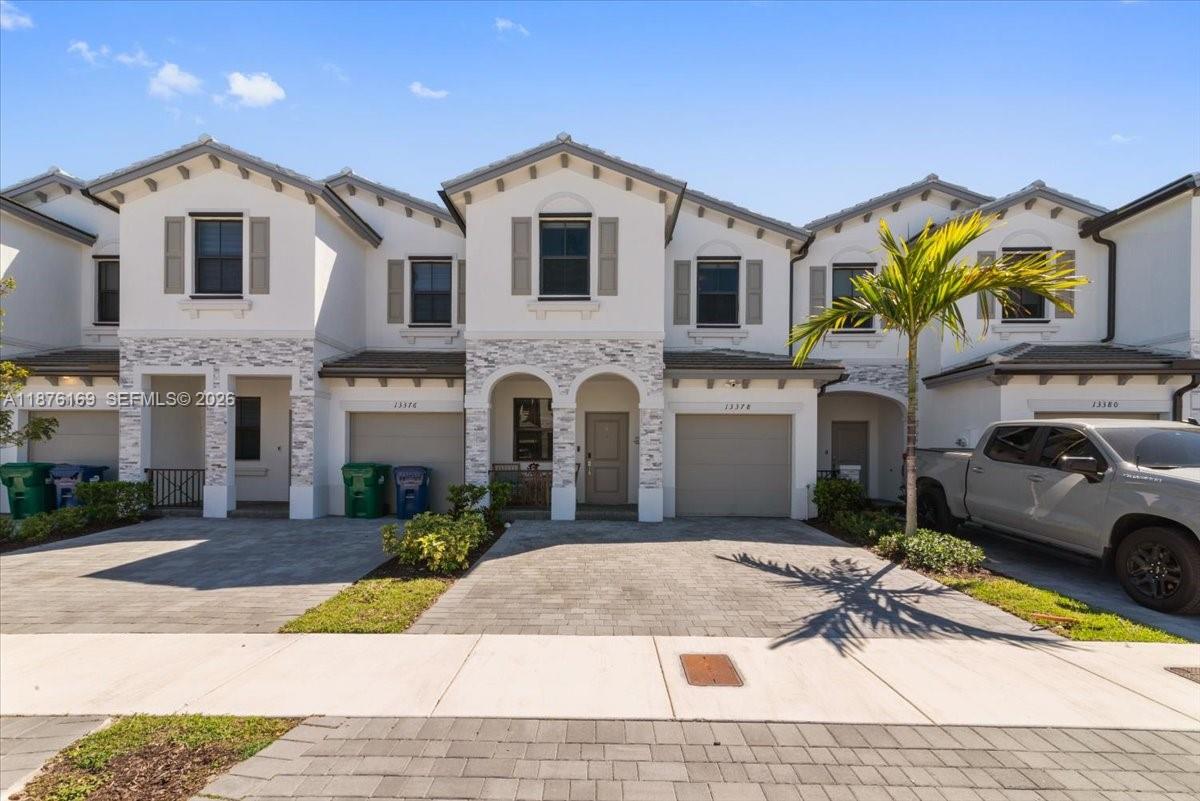 13378 3 / 3 1820 sq. ft. $ 2026-06-29 0 Photo