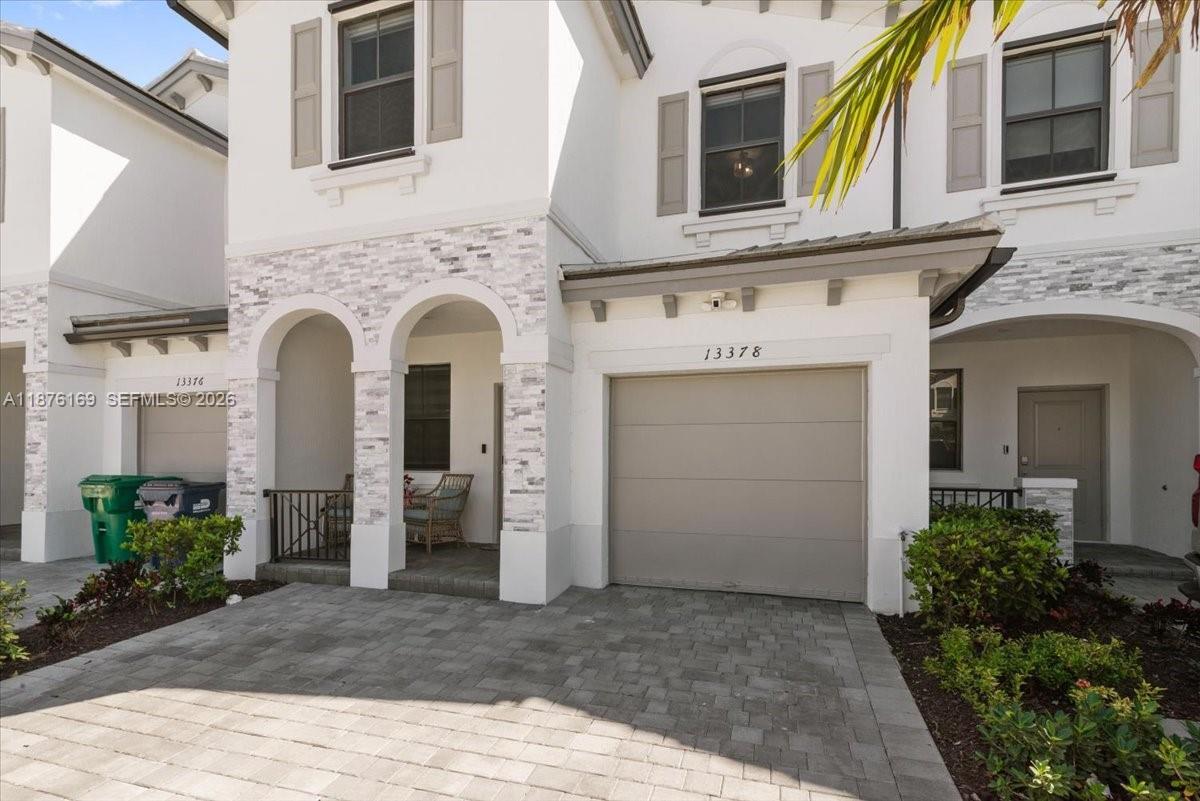 13378 3 / 3 1820 sq. ft. $ 2026-06-29 0 Photo